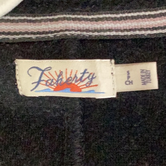 Faherty Legend Lounge Half Zip Sweatshirt-
Heathered Black Twill Size Small - Picture 11 of 12